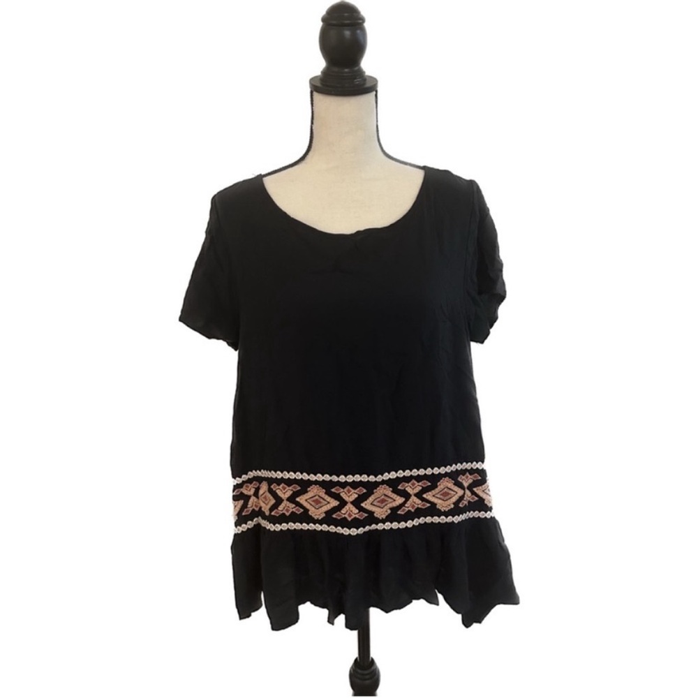 Indigo Black Boxy Short Sleeve Tee with Ruffled Hem
